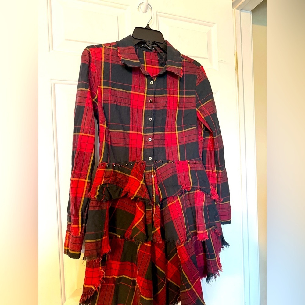Belle Vere Red Black Plaid V Neck Frayed Tiered Dress Medium Studs Cabincore
